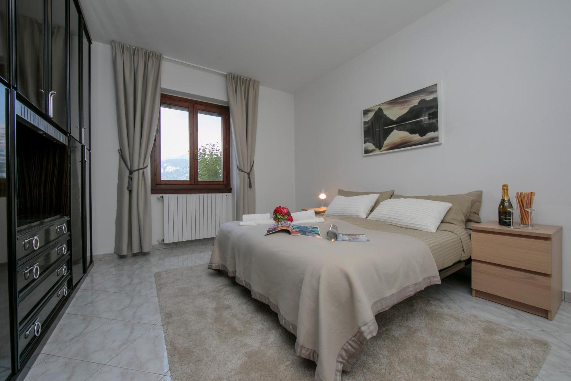 Sonenga Panoramic Terrace Apartment Menaggio Exterior photo